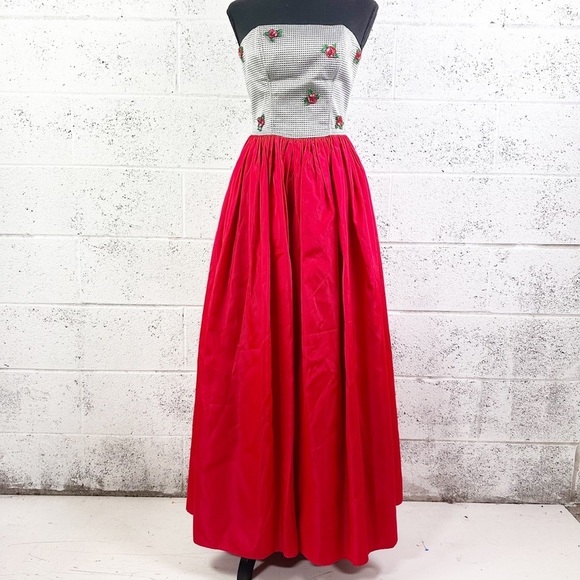 Vintage 90s Y2K Strapless Maxi Gown Red Beaded Top Full Pleated Skirt Size 3/4 - Picture 1 of 9